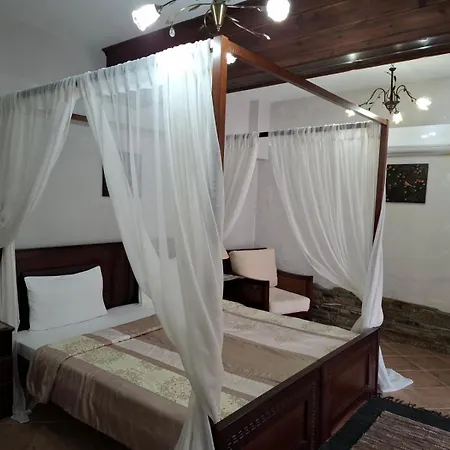 Athanasiou Káto Loutrákion