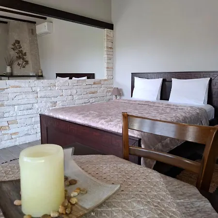 Athanasiou Guest house *