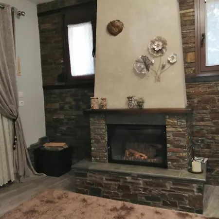 Athanasiou Casa de hóspedes Káto Loutrákion