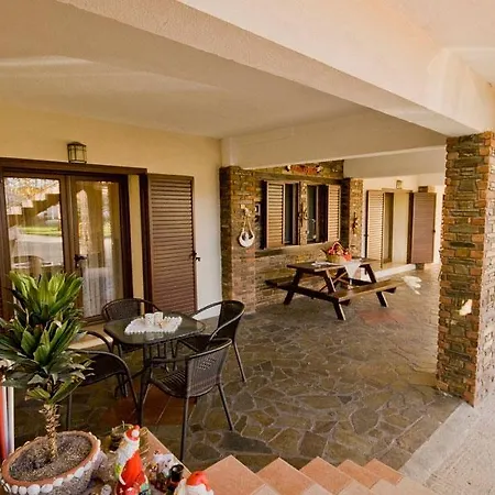 Athanasiou 3* Káto Loutrákion