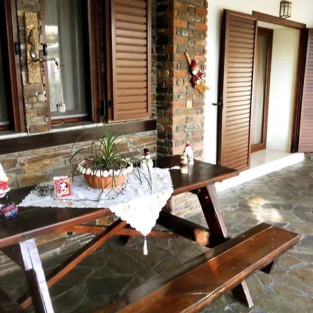 Athanasiou 3* Káto Loutrákion